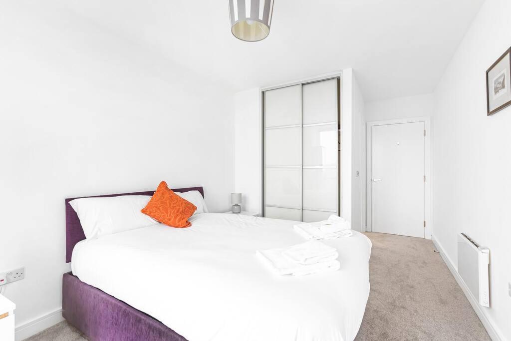 Apartmán High Spec 2 Bed, 2 Bath, Wi-Fi, Balcony Hemel Hempstead Exteriér fotografie