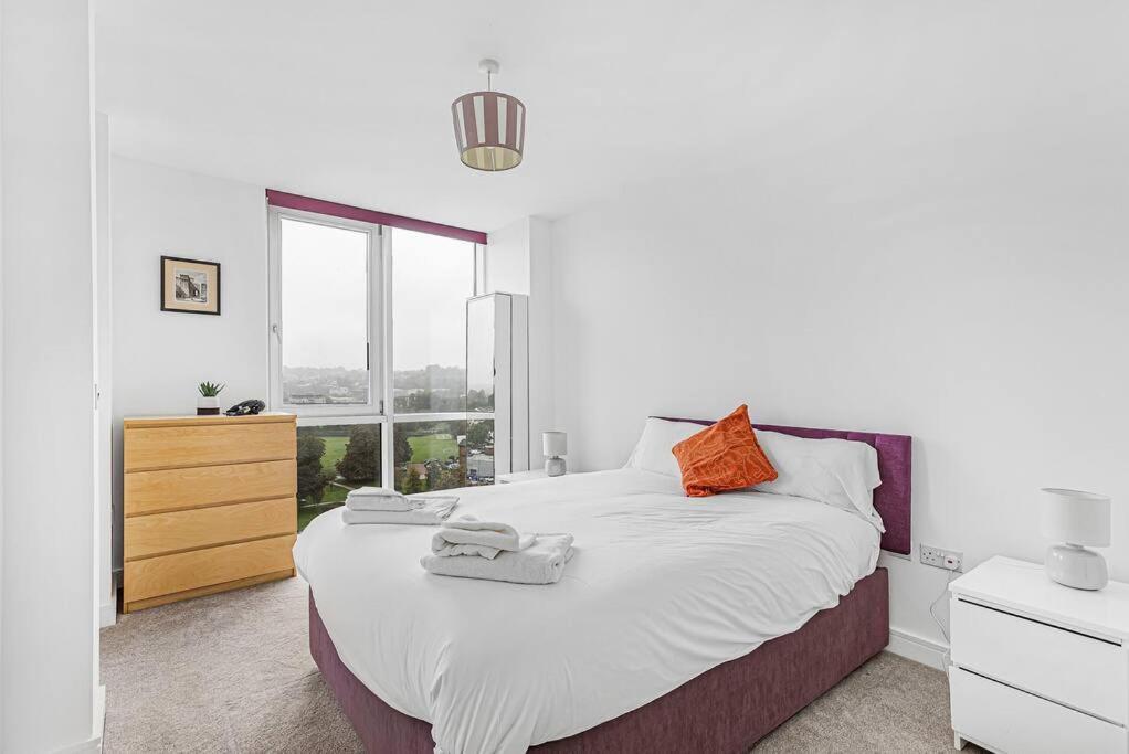 Apartmán High Spec 2 Bed, 2 Bath, Wi-Fi, Balcony Hemel Hempstead Exteriér fotografie